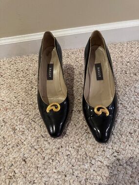 Bally Ladies Heel Pump Black Patent Leather Size 8.5